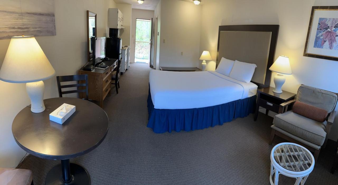Wessex Inn By The Sea Cowichan Bay Extérieur photo