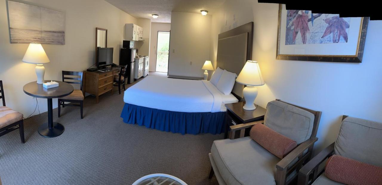 Wessex Inn By The Sea Cowichan Bay Extérieur photo