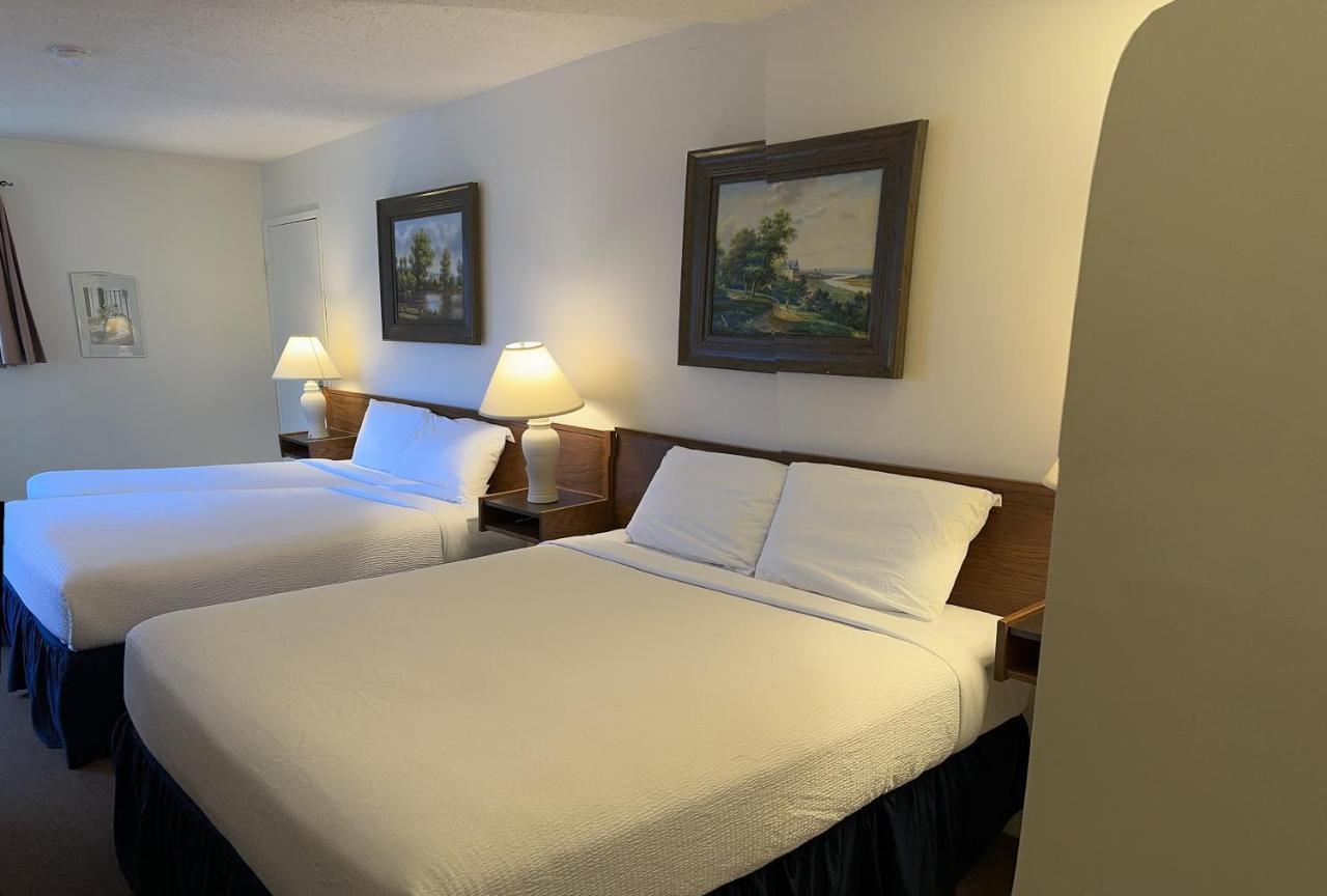 Wessex Inn By The Sea Cowichan Bay Extérieur photo
