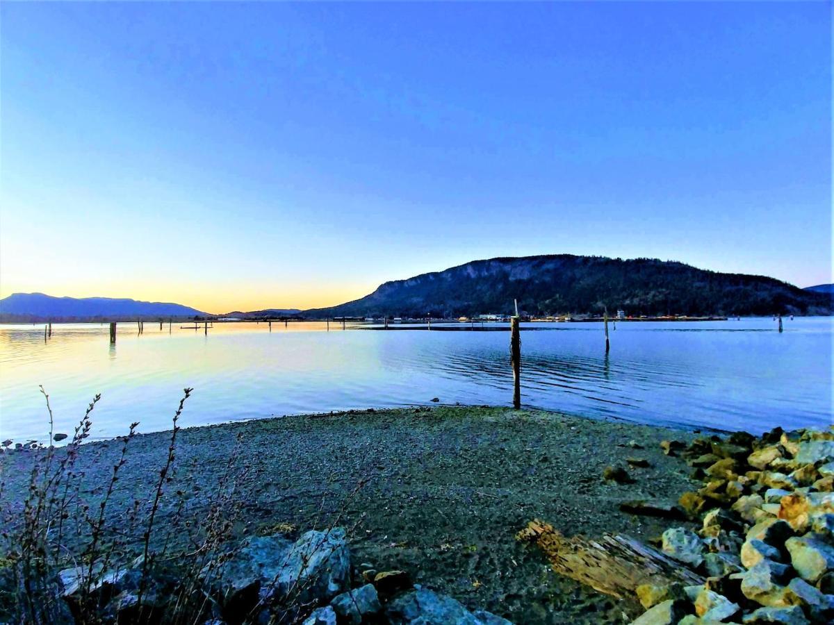 Wessex Inn By The Sea Cowichan Bay Extérieur photo